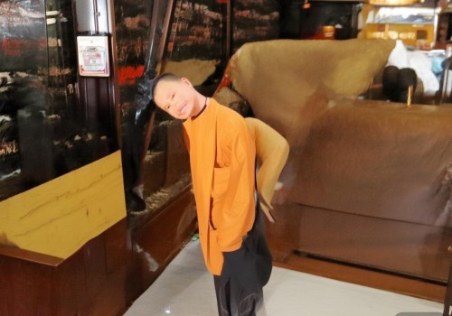 好，用户给了我一个关键词双眼皮修复，让我先写一个标题，再写不少于911个字的文章内容。首先，我需要理解用户的需求。他们可能是一个对双眼皮修复手术感兴趣的人，或者是相关领域的专业人士，比如医美从业者
